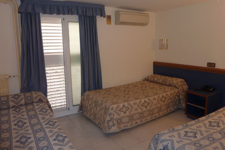Triple hotel roma reial barcelona Triple hotel roma reial barcelona
